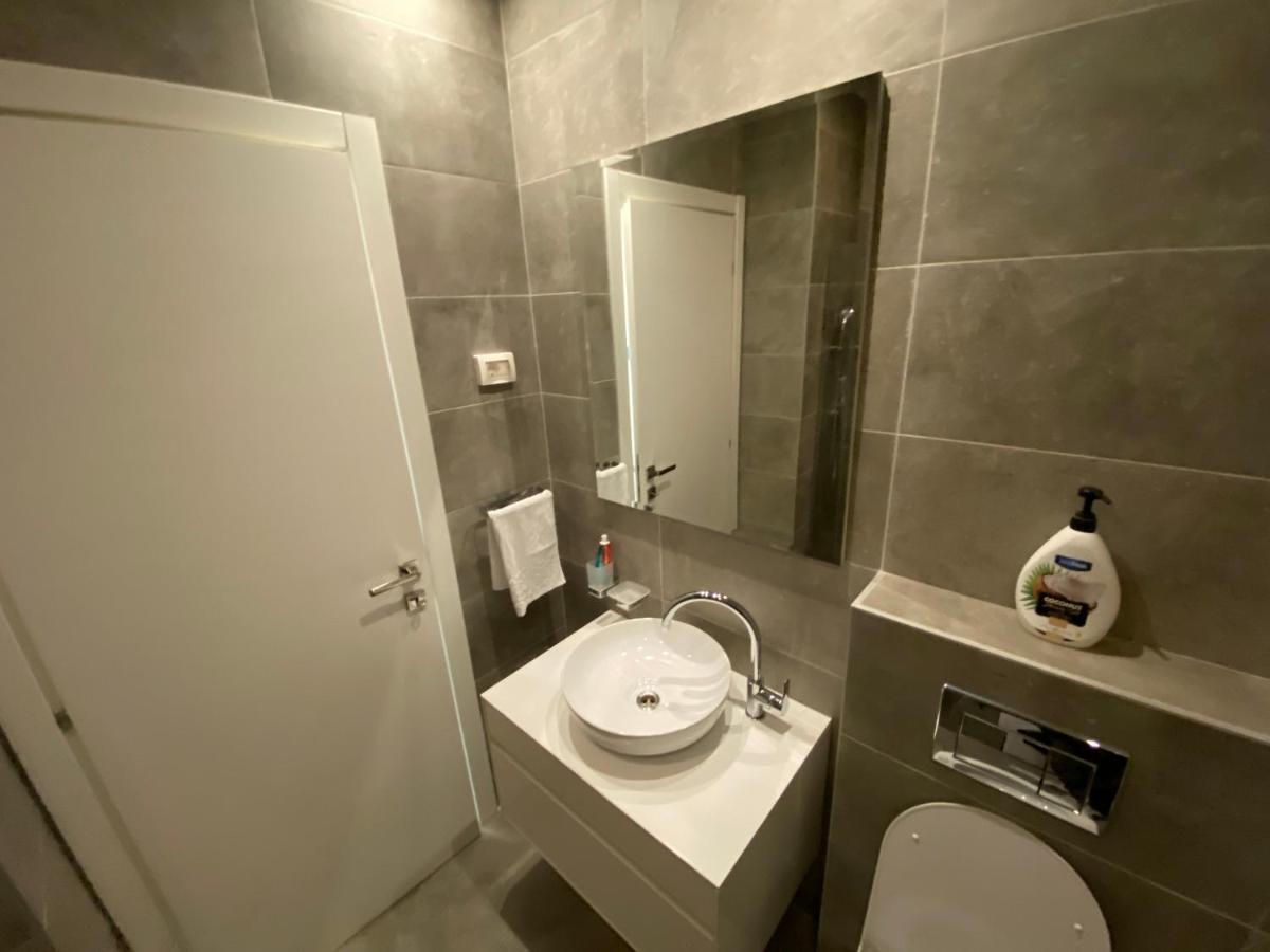 Apartment Sofia, City Centar Подгорица Екстериор снимка